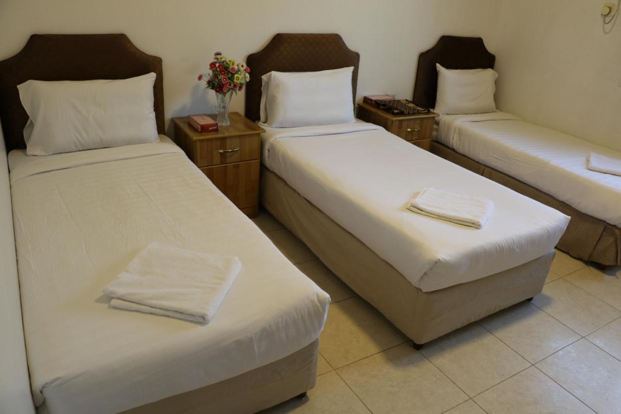 אל-מדינה Al Alya Hotel מראה חיצוני תמונה