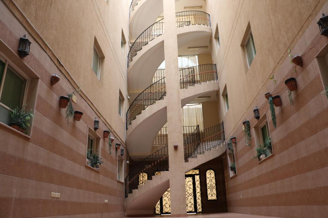 אל-מדינה Al Alya Hotel מראה חיצוני תמונה