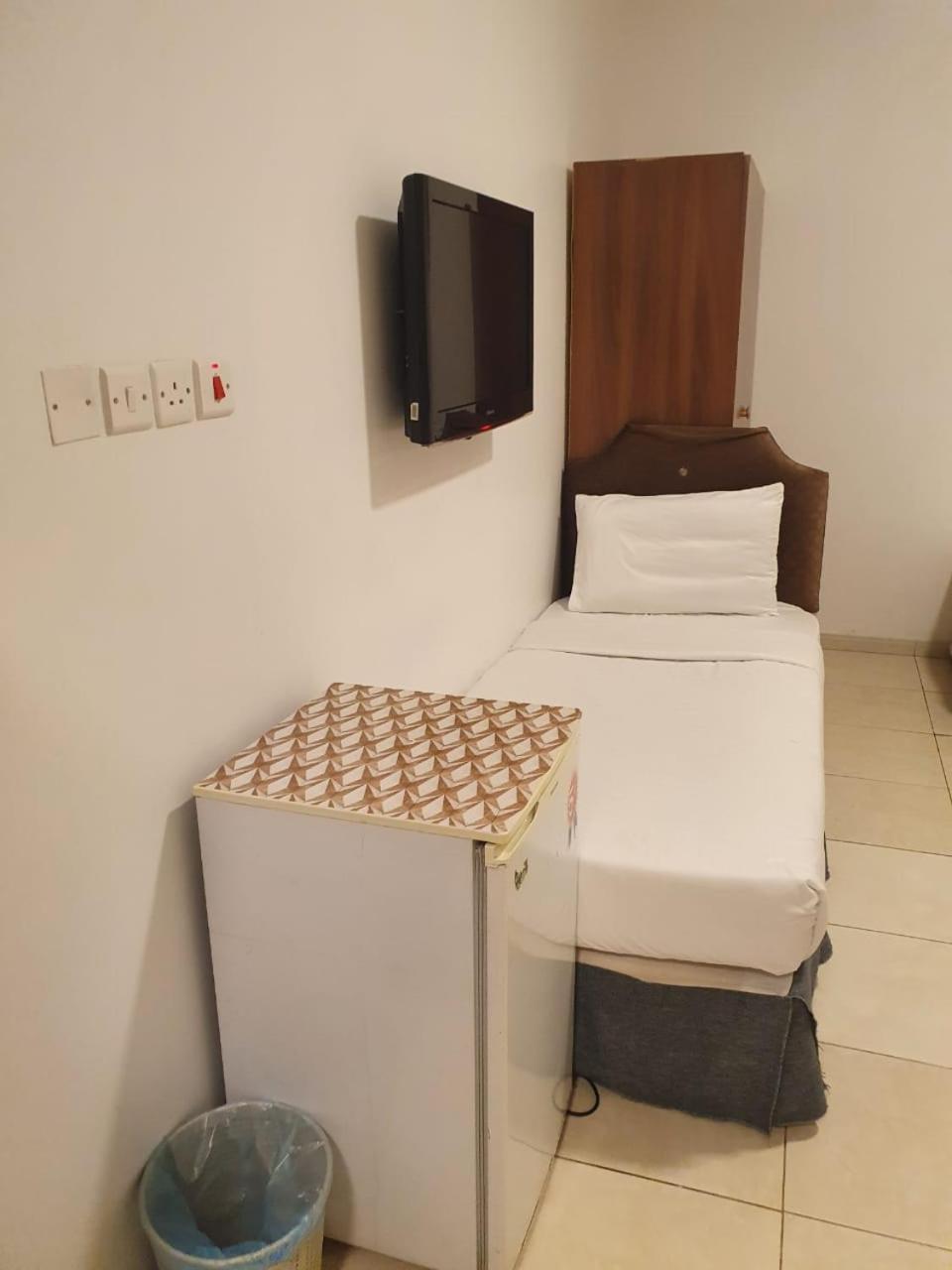 אל-מדינה Al Alya Hotel מראה חיצוני תמונה