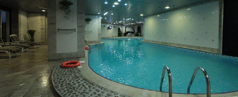 אל-מדינה Al Alya Hotel מראה חיצוני תמונה